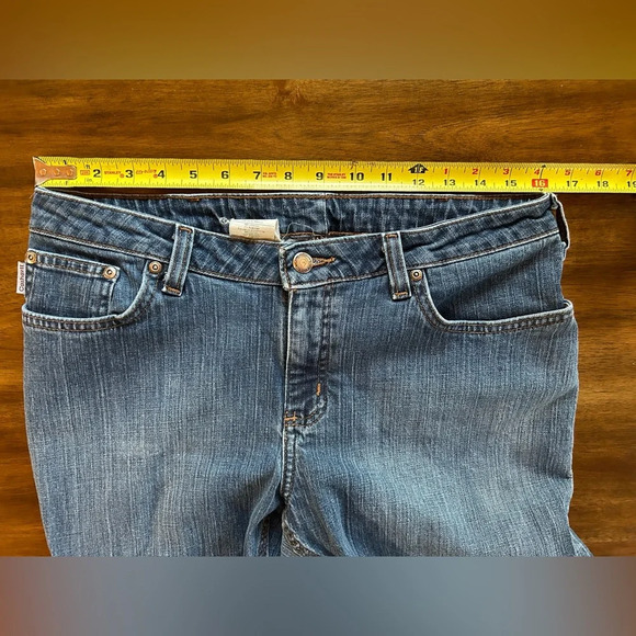 Carhartt Women’s Traditional Fit 12X30 Jeans - Picture 5 of 7
